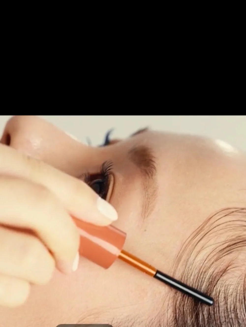 Narka Dual Brush Brow & Hair Tamer